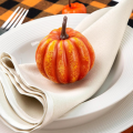 Zestaw 48 el. jesienne dekoracje dynie + sztuczne liście + żołędzie na Halloween