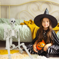 Szkielet człowieka sztuczny kościotrup dekoracja na Halloween wiszący 90 cm
