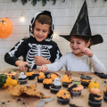 60x Sztuczne Pająki Pająk Halloween Dekoracje 4cm 